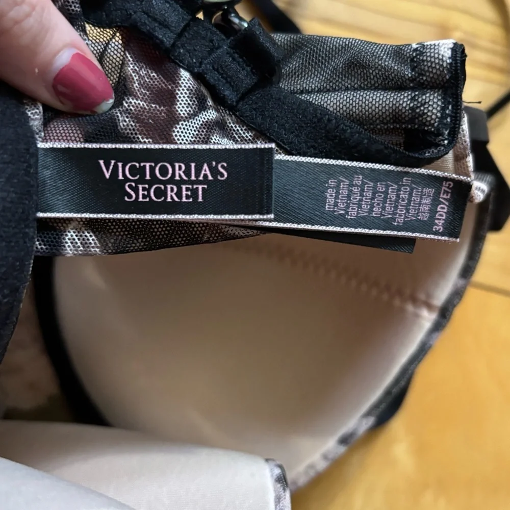 Victorias Secret strappy rose half corset lined lightly lined underwire bra 34DD